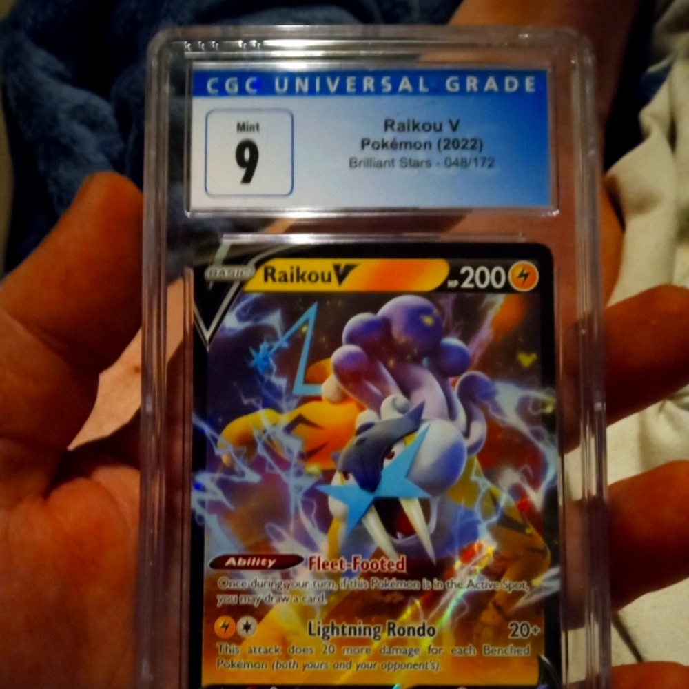 2022 pokemon RAIKOU V CGC SLAB